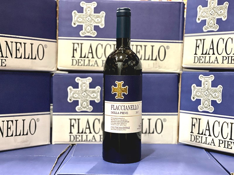 Il vino di punta di Fontodi, Flaccinello della Pieve, è nell'annata 2017 un esempio di squilibrio tra qualità/prezzo: la qualità è alta ed il prezzo decisamente troppo basso.